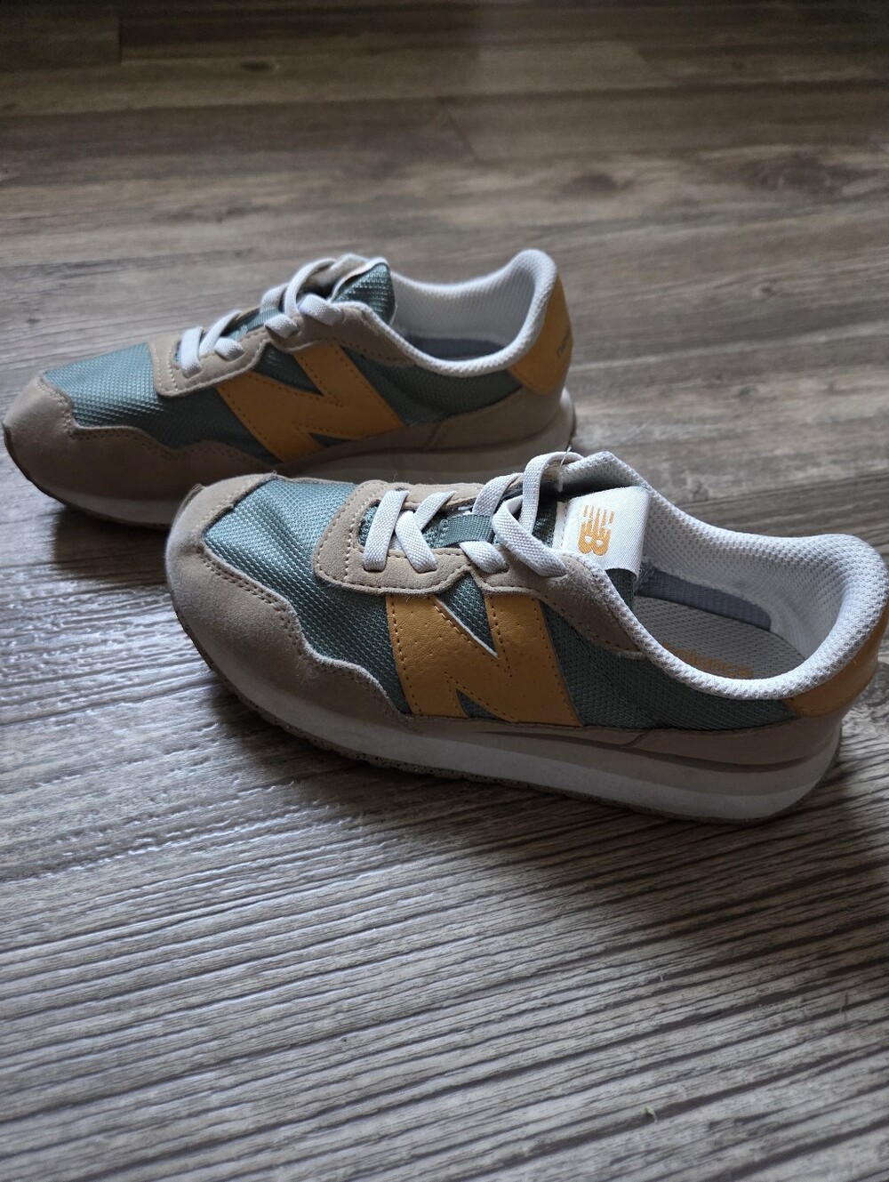 Kids New Balance 237